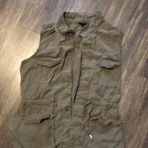 Army green vest